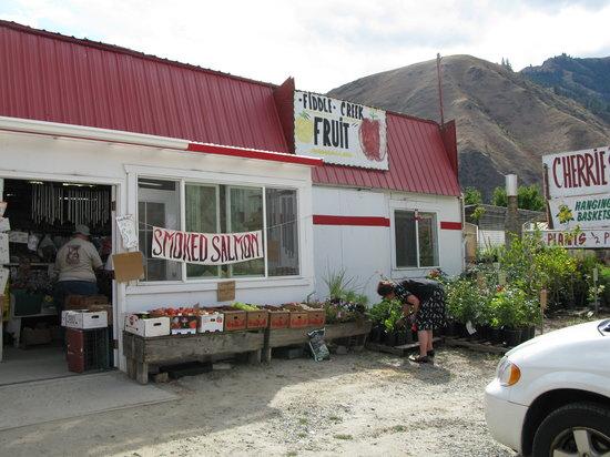 Fiddle Creek Fruit Stand