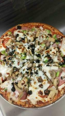 Monty's Pizza